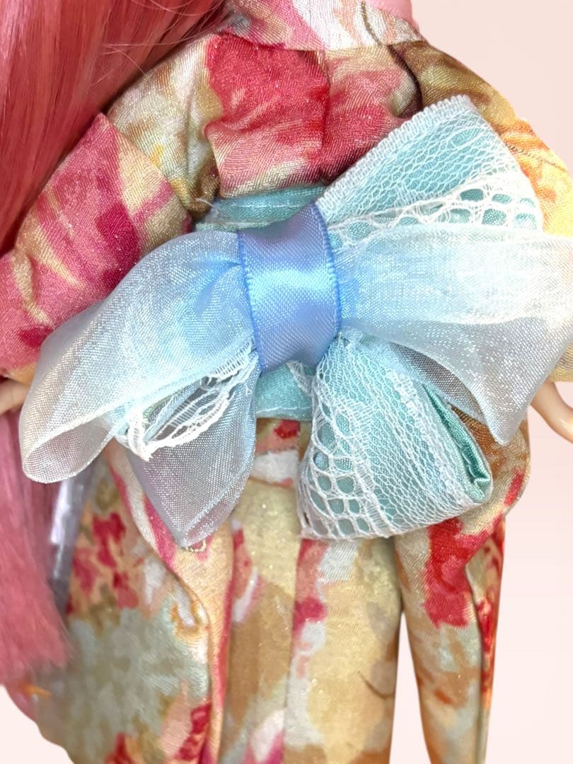 ブライス着物　薔薇柄京友禅ロリータ