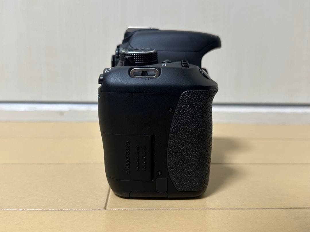 【ジャンク品】Canon EOS Kiss X5 デジタル一眼レフカメラ