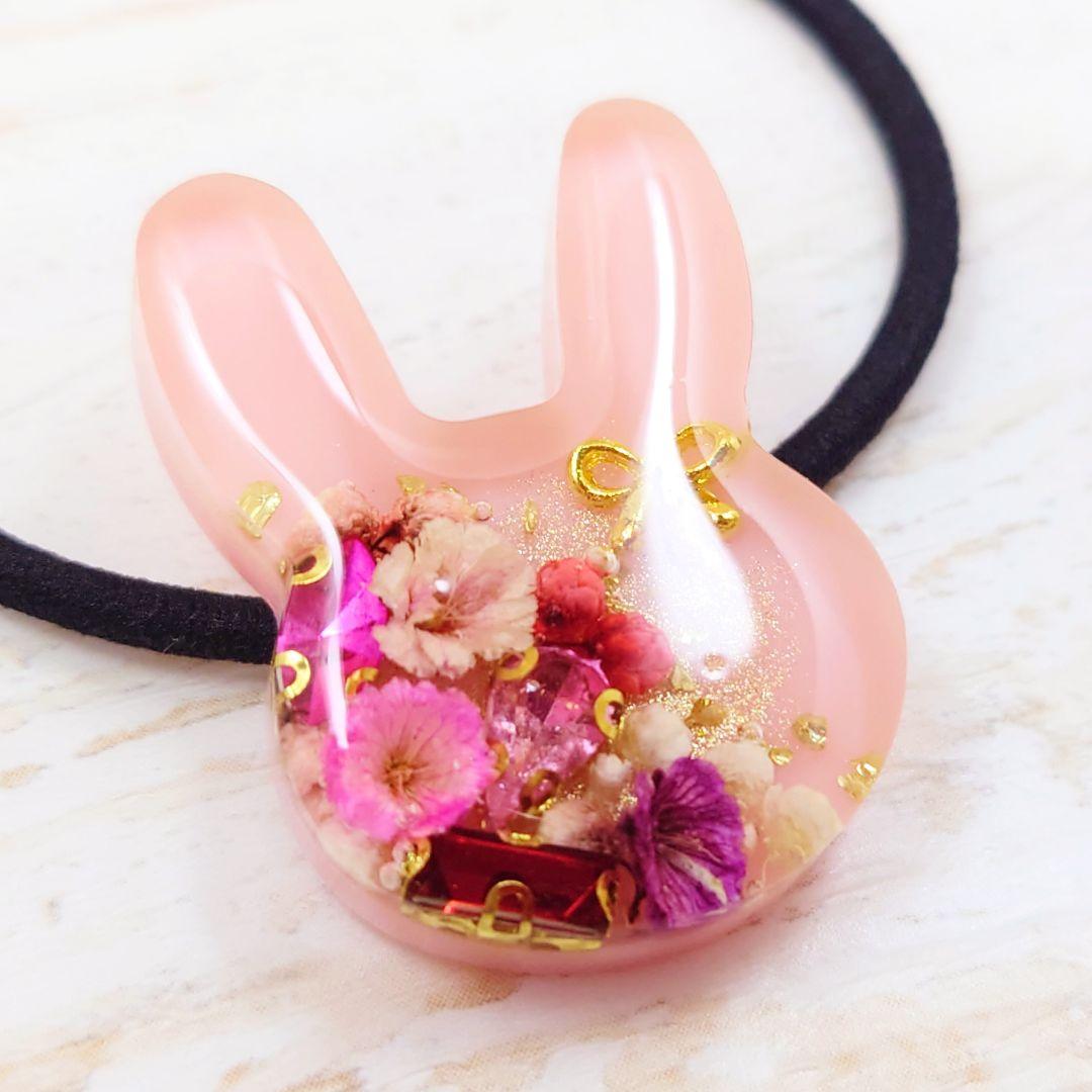 かすみ草うさぎのヘアゴム ハンドメイド レジン ピンク リボン お花 ネックレス