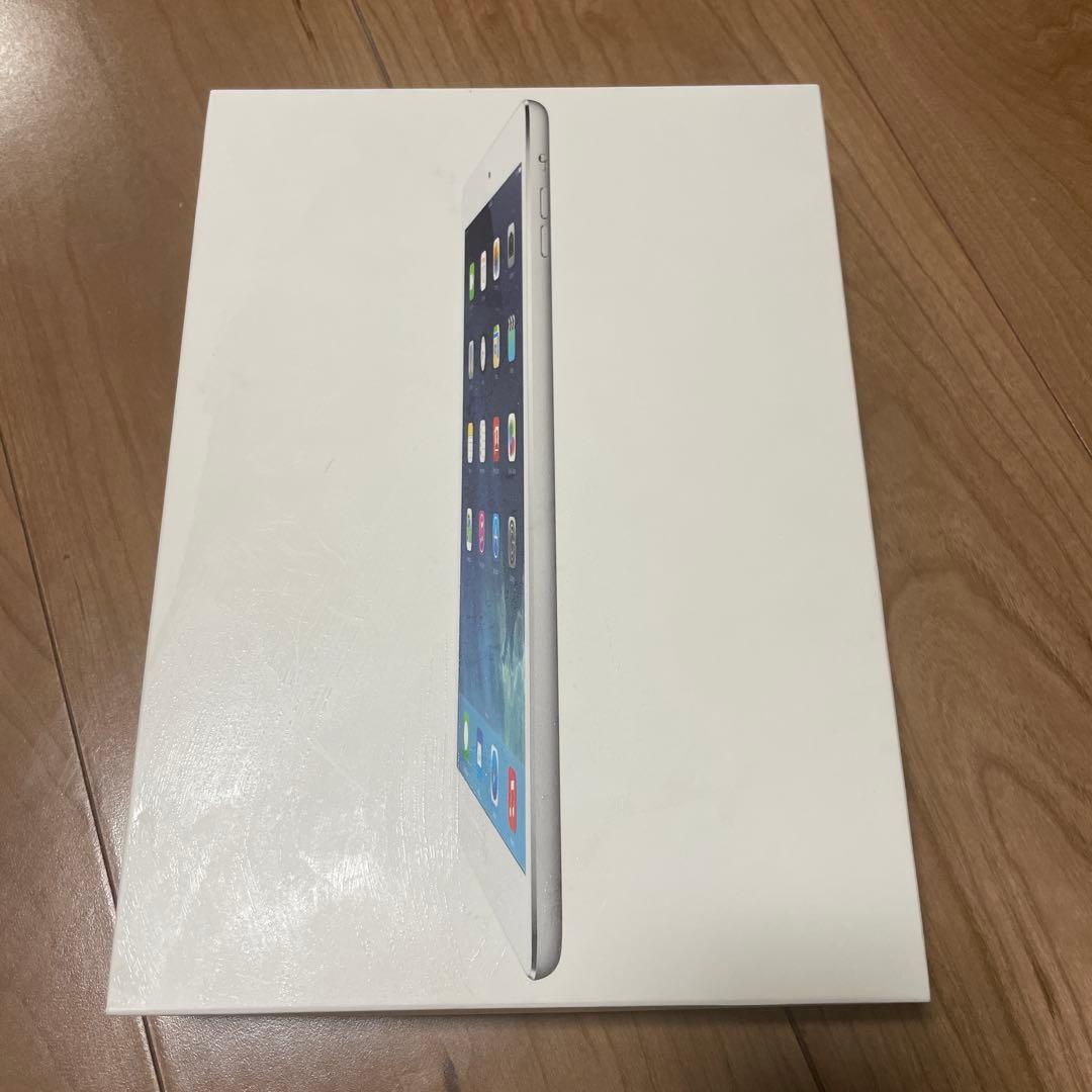 Apple iPad Air シルバー 128GB