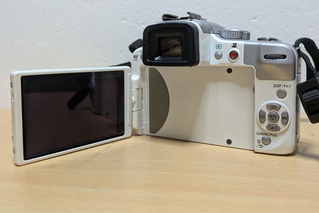 【中古】Panasonic LUMIX DMC-G3