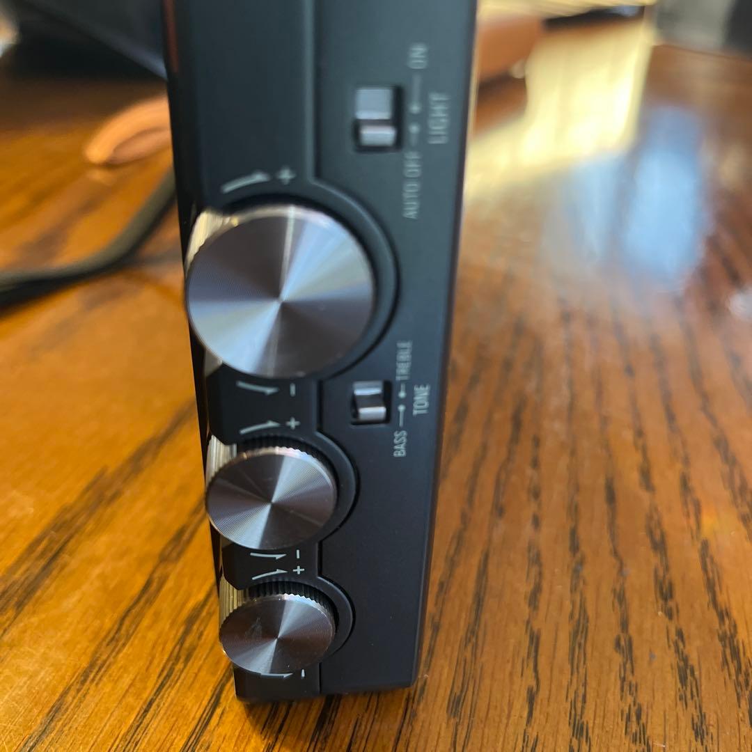 TECSUN高感度短波ラジオPL-880