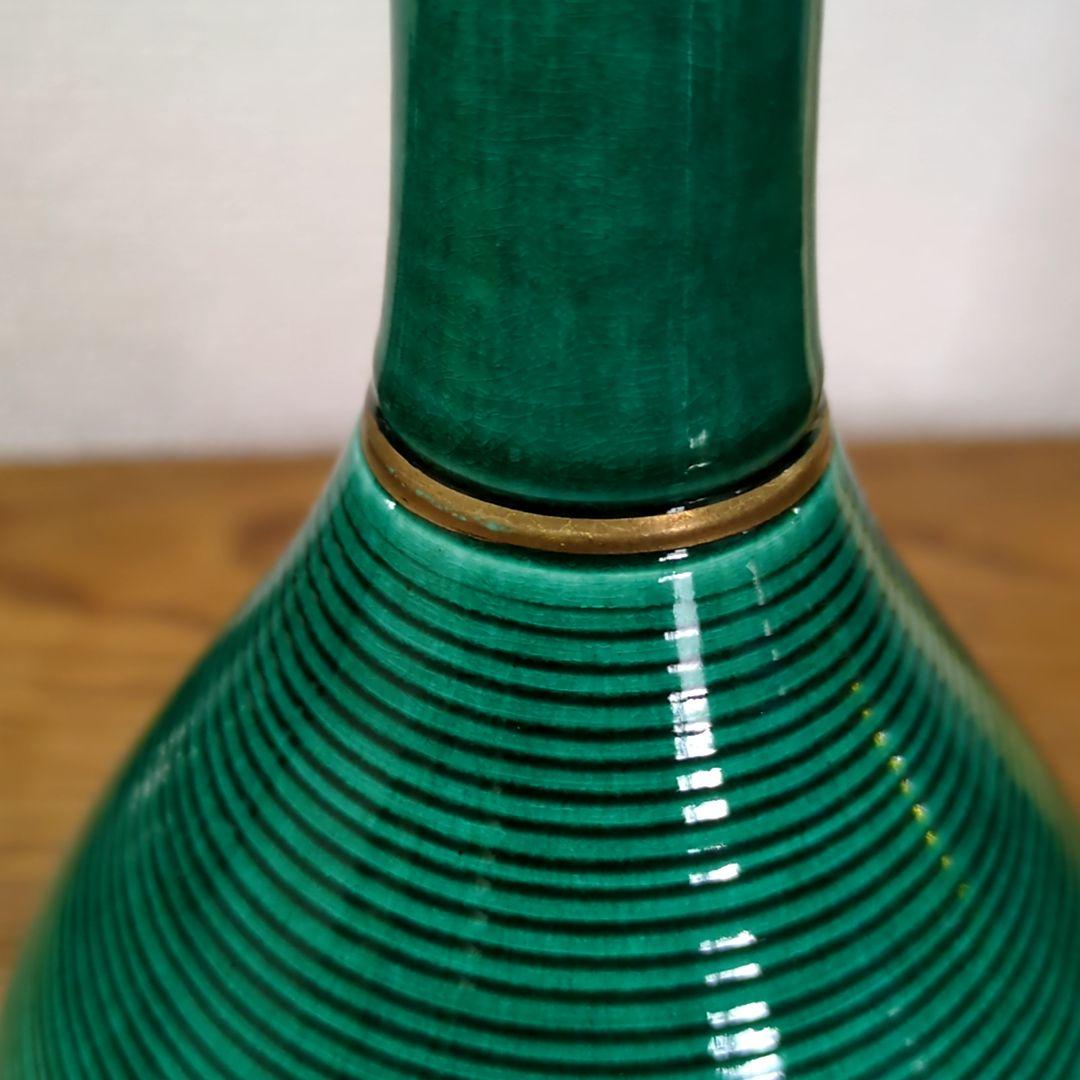 美しい緑の陶器の花瓶 (A00055)