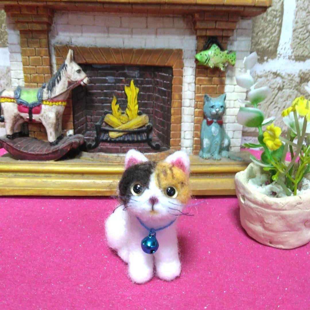 ＊にゃんこ＊小さなはちわれ猫ちゃん