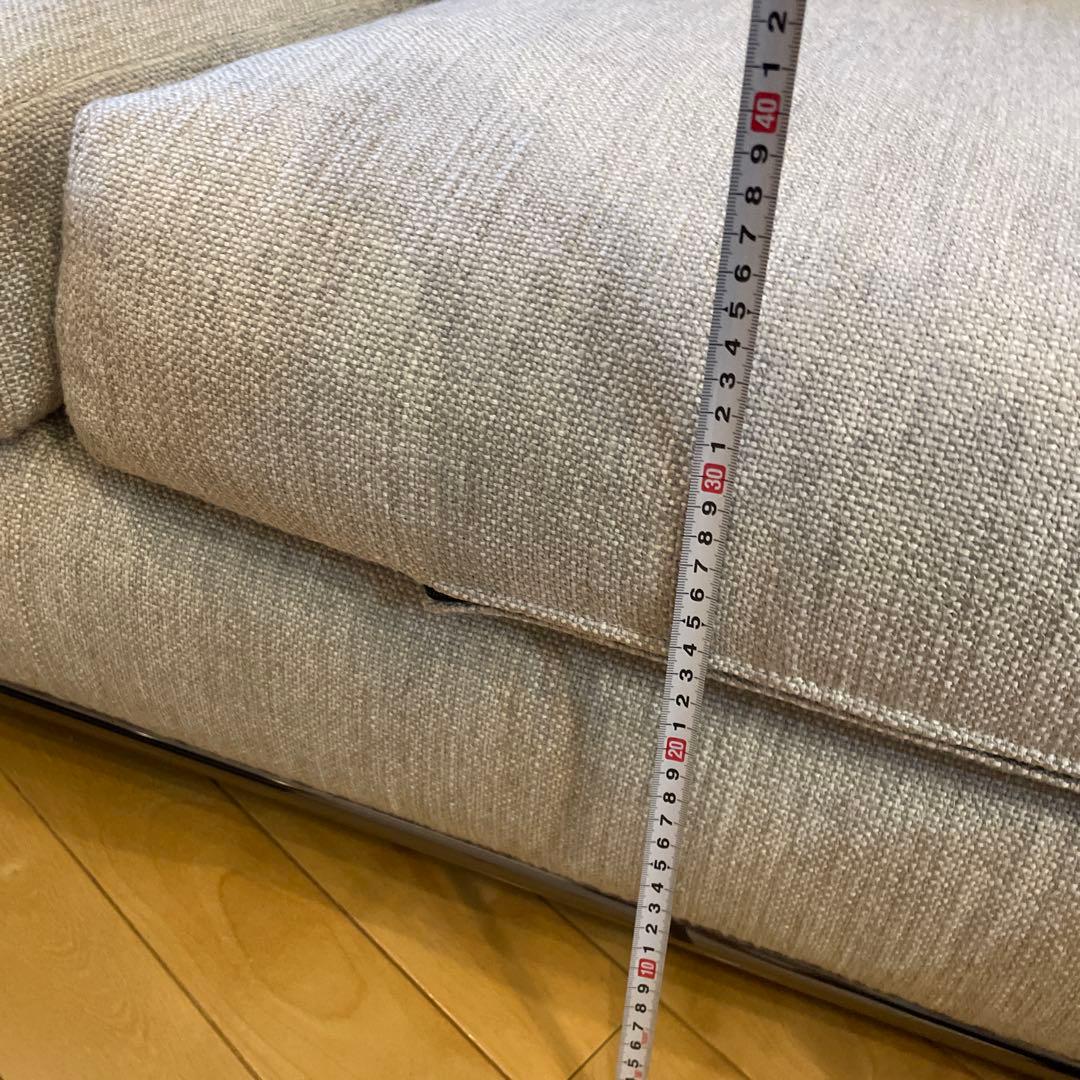 minotti グレーの3人掛けソファ