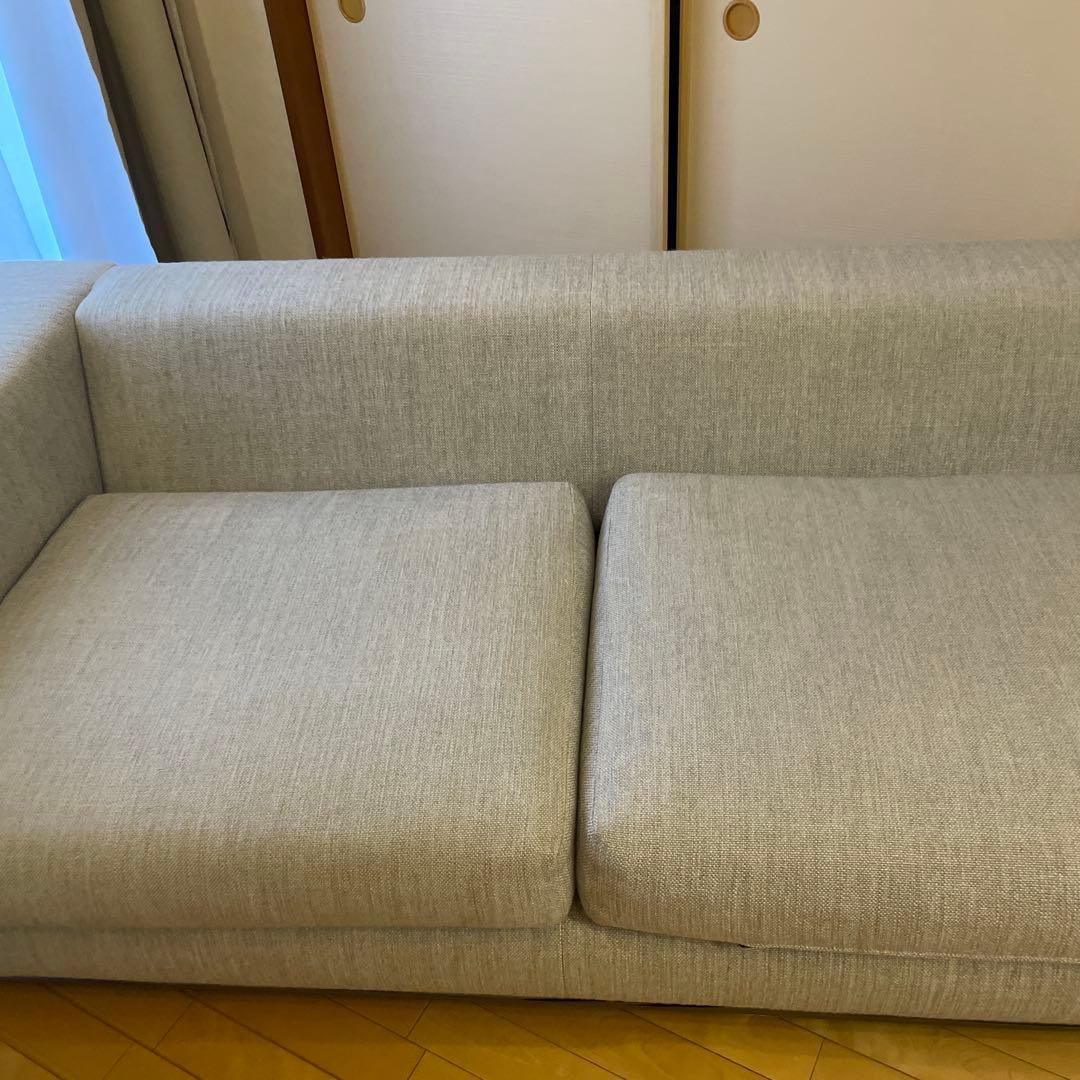 minotti グレーの3人掛けソファ