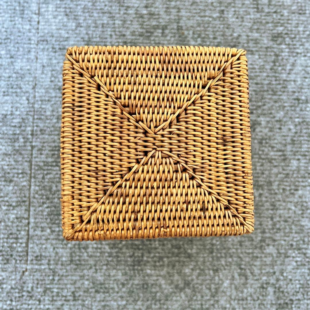 アタ　雑貨　収納カゴ　小物