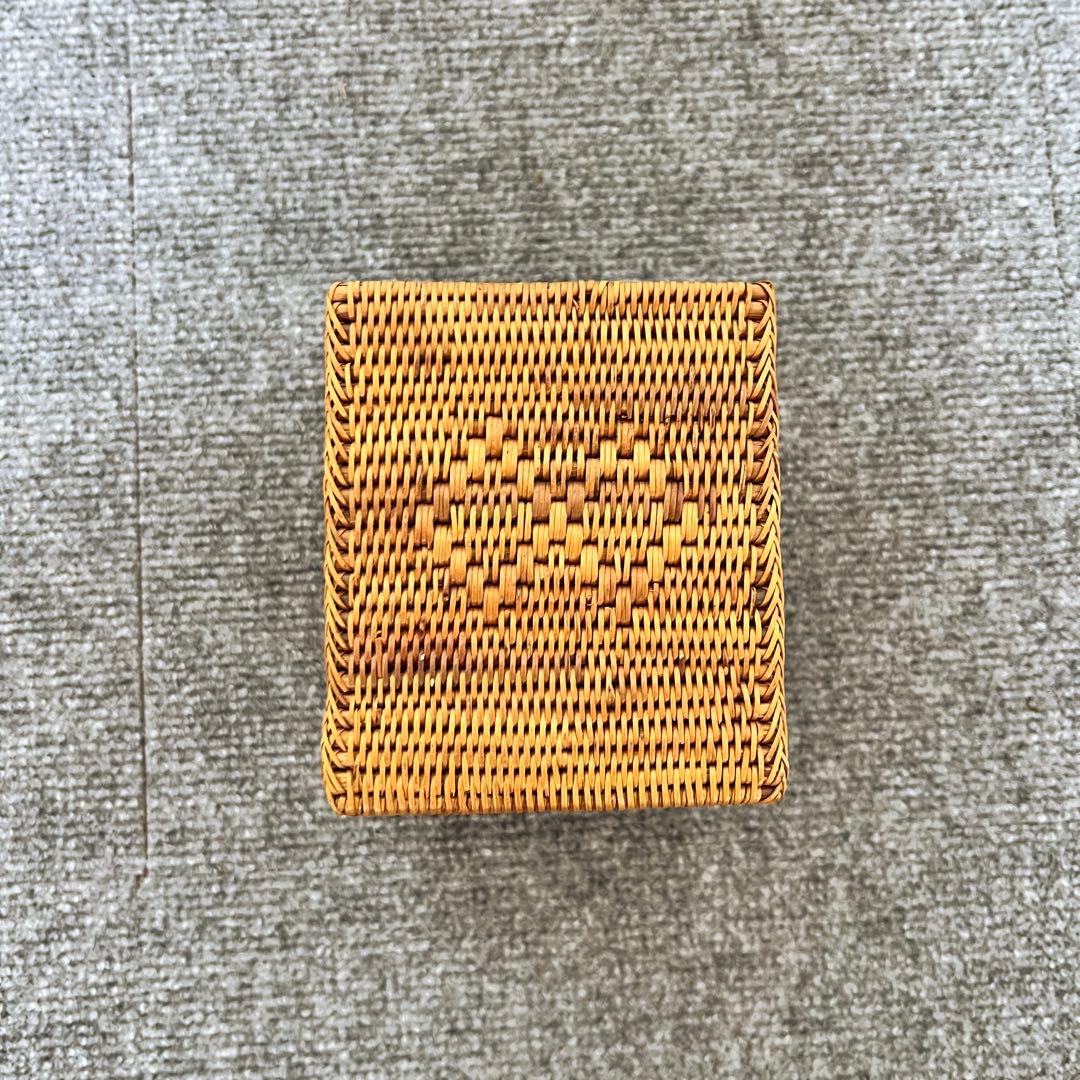 アタ　雑貨　収納カゴ　小物