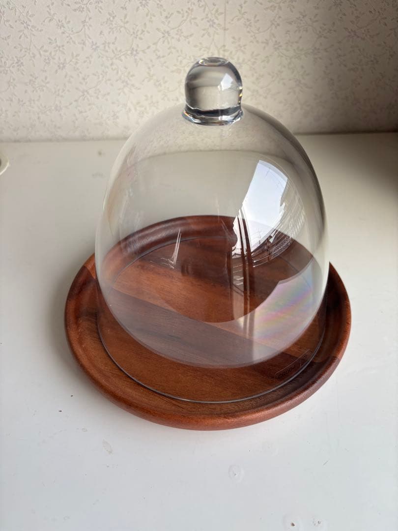 en boca　　ステンレスポッド６個　　　アクリルドームと木製プレート