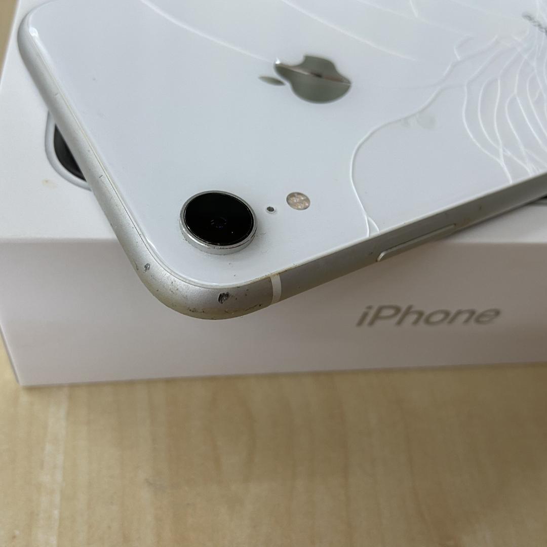 Apple iPhone XR 64GB ホワイト 本体 +イヤホン