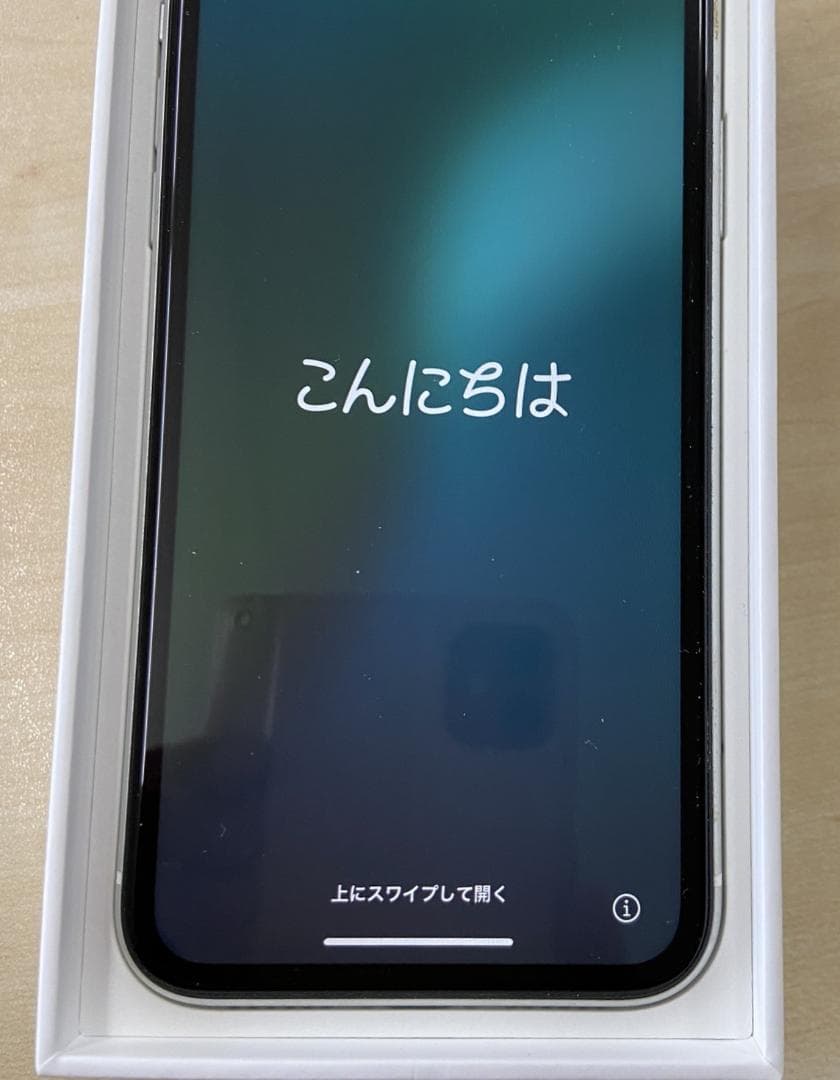 Apple iPhone XR 64GB ホワイト 本体 +イヤホン