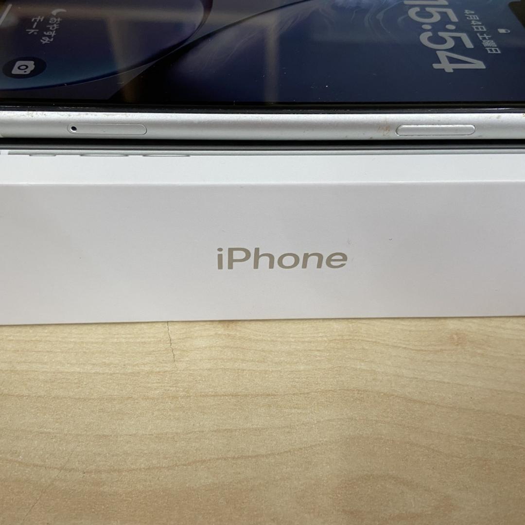 Apple iPhone XR 64GB ホワイト 本体 +イヤホン