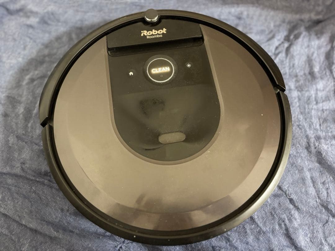 iRobot ロボット掃除機本体 黒　roomba i7 ルンバ