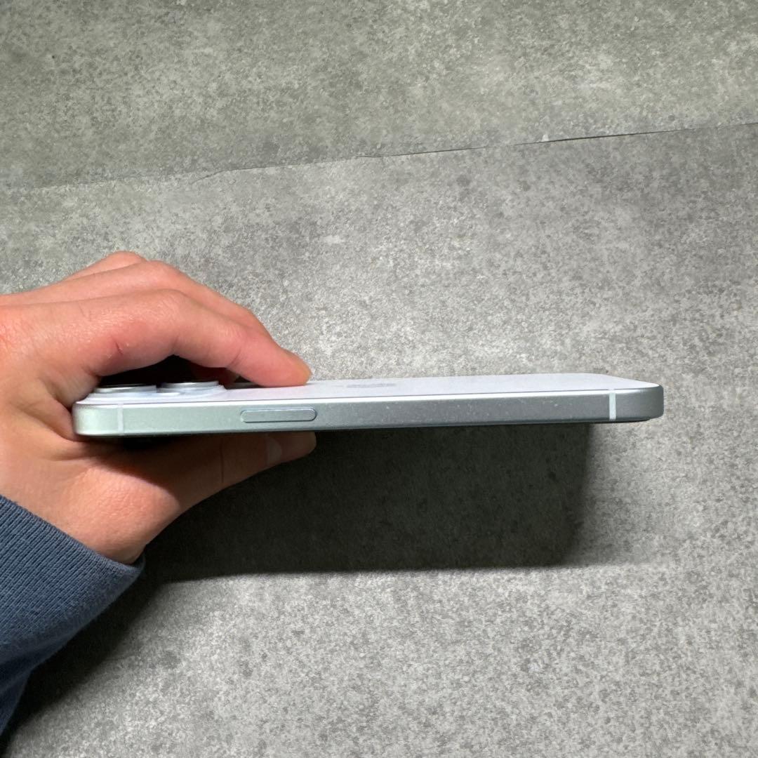 iPhone 15 128GB ブルー 良好　SIMフリー 96% 箱ケーブル付