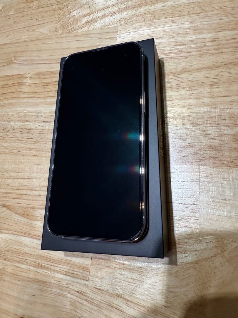 美品　512GB iPhone 13 Proシルバー 本体