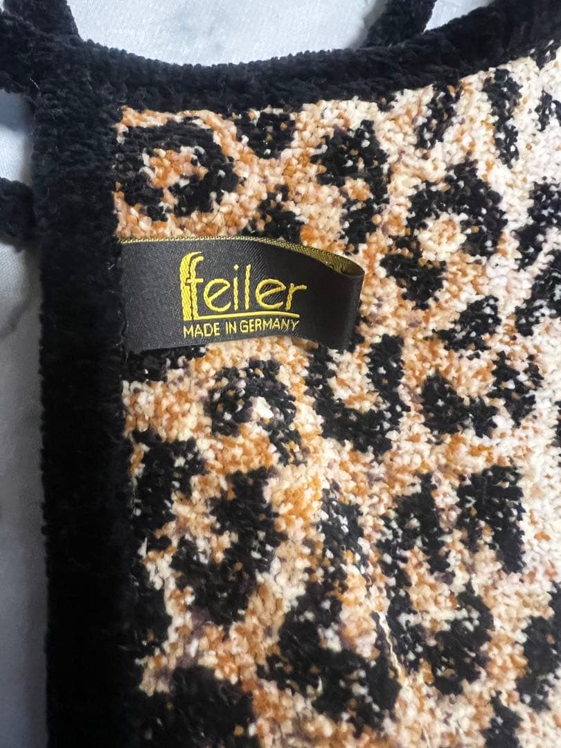 feiler フェイラー　ヒョウ柄エプロン