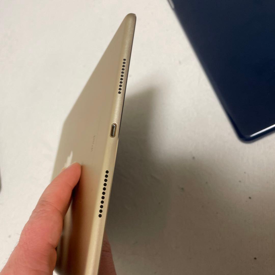 N*様 Apple iPad (第7世代) 32GB バッテリー　94%