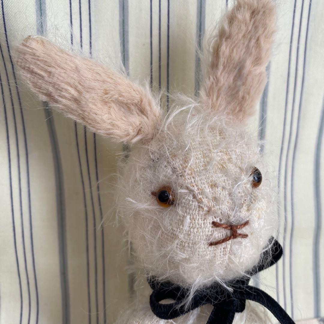 作家様ハンドメイド 白いうさぎのぬいぐるみ