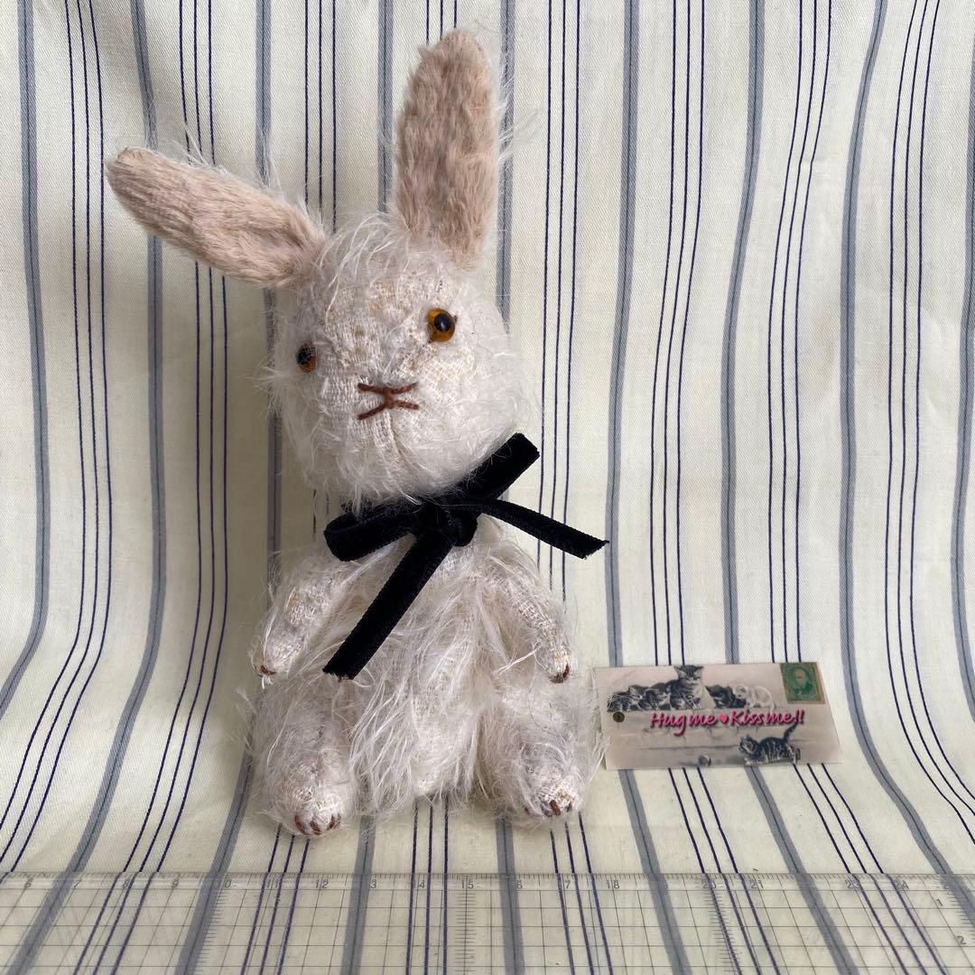 作家様ハンドメイド 白いうさぎのぬいぐるみ