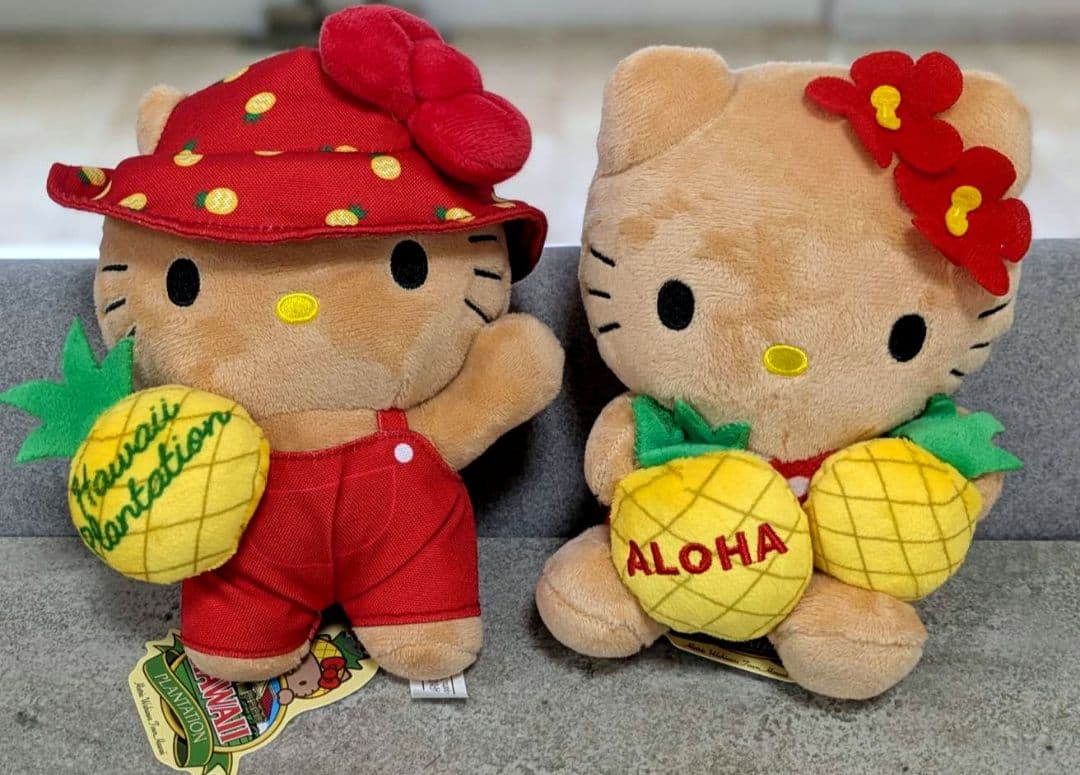 新品未使用ハワイアンスタイル ハローキティ ぬいぐるみ