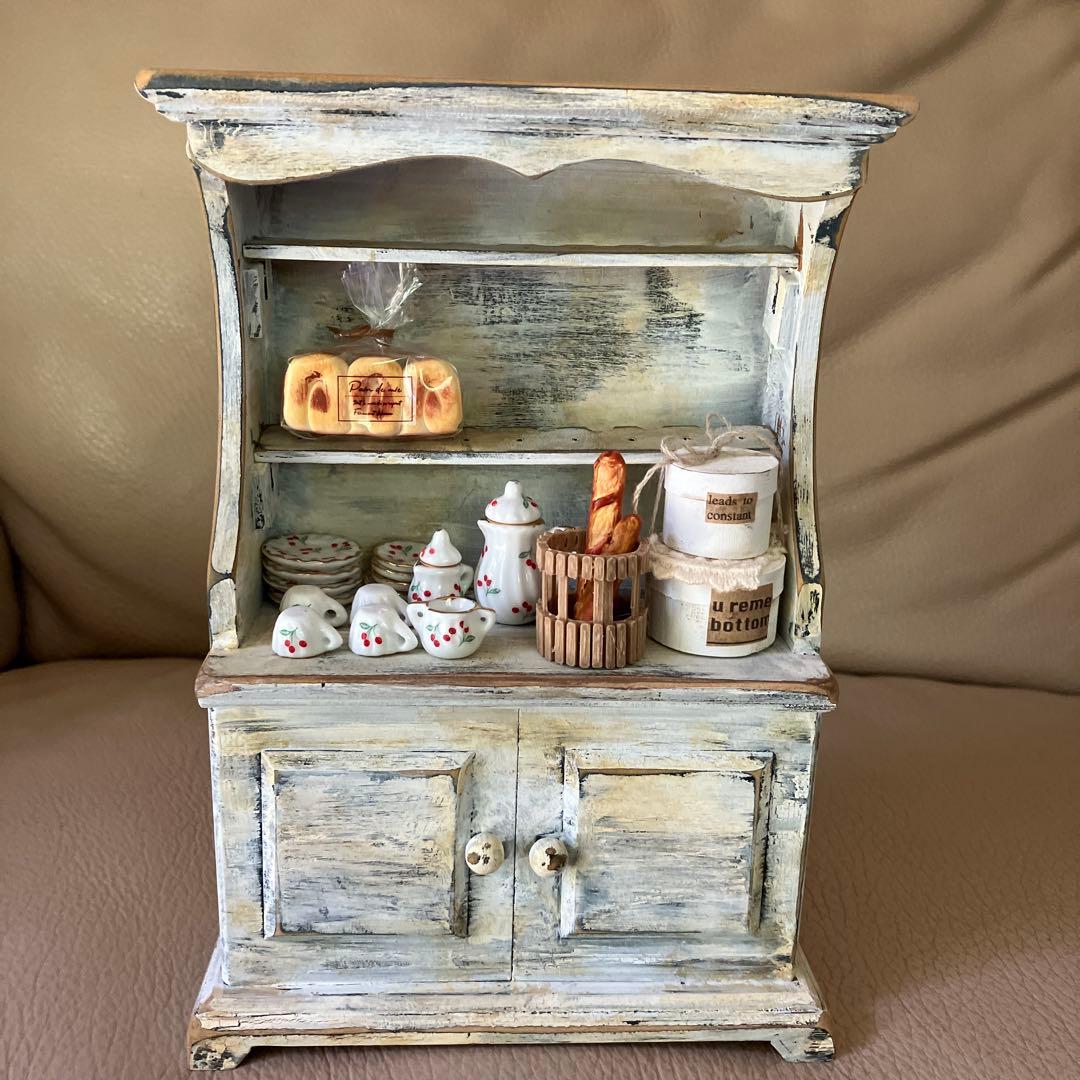 【専用出品】ドール用家具 食器棚