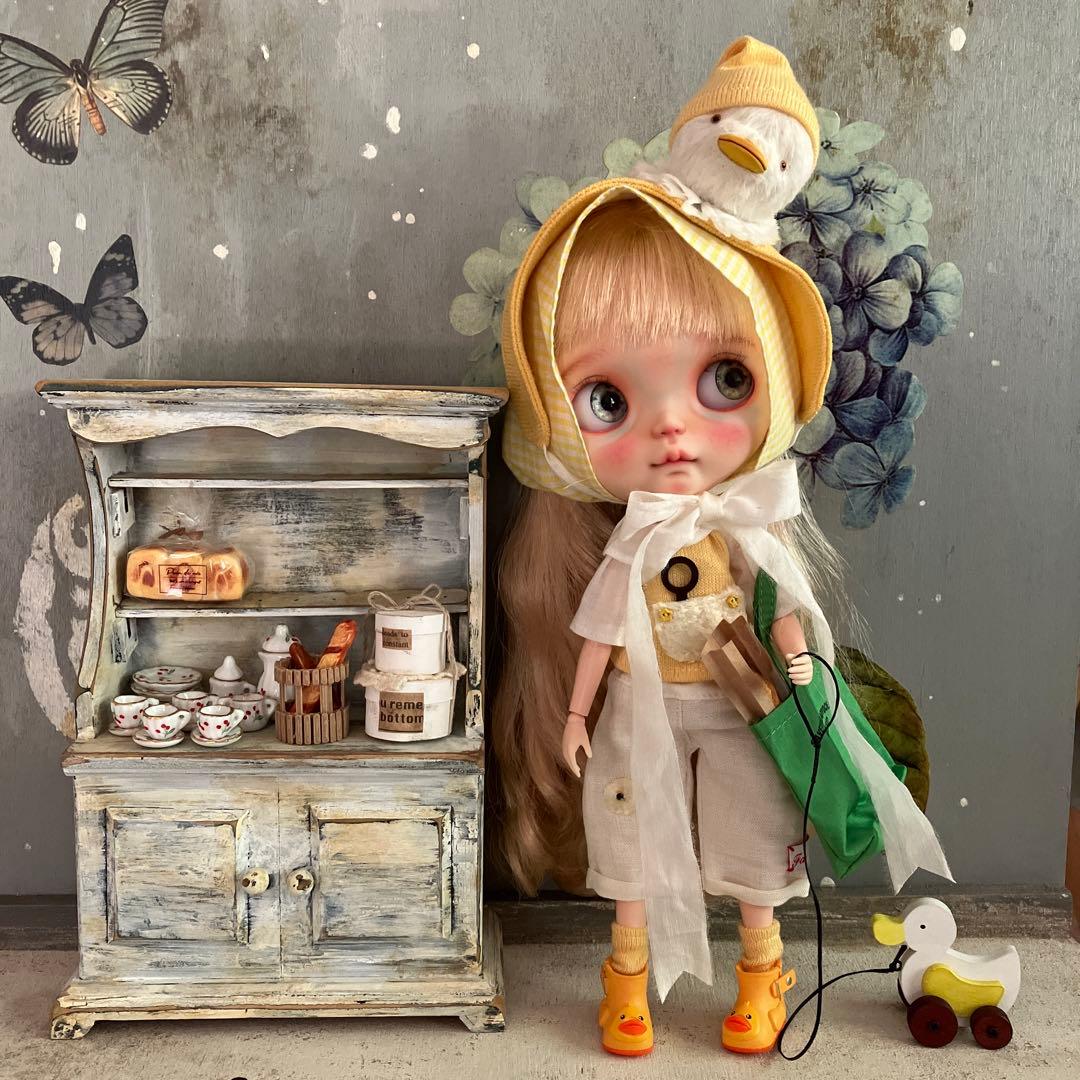 【専用出品】ドール用家具 食器棚