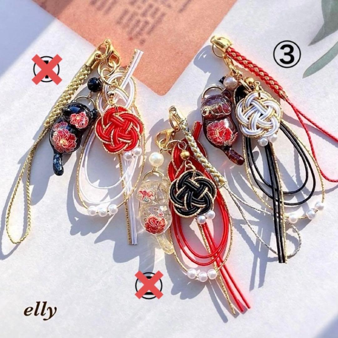 【ゼロ様】1610.天然石　琉球ガラス　光る雪　じゃれ猫　レジン　チャーム