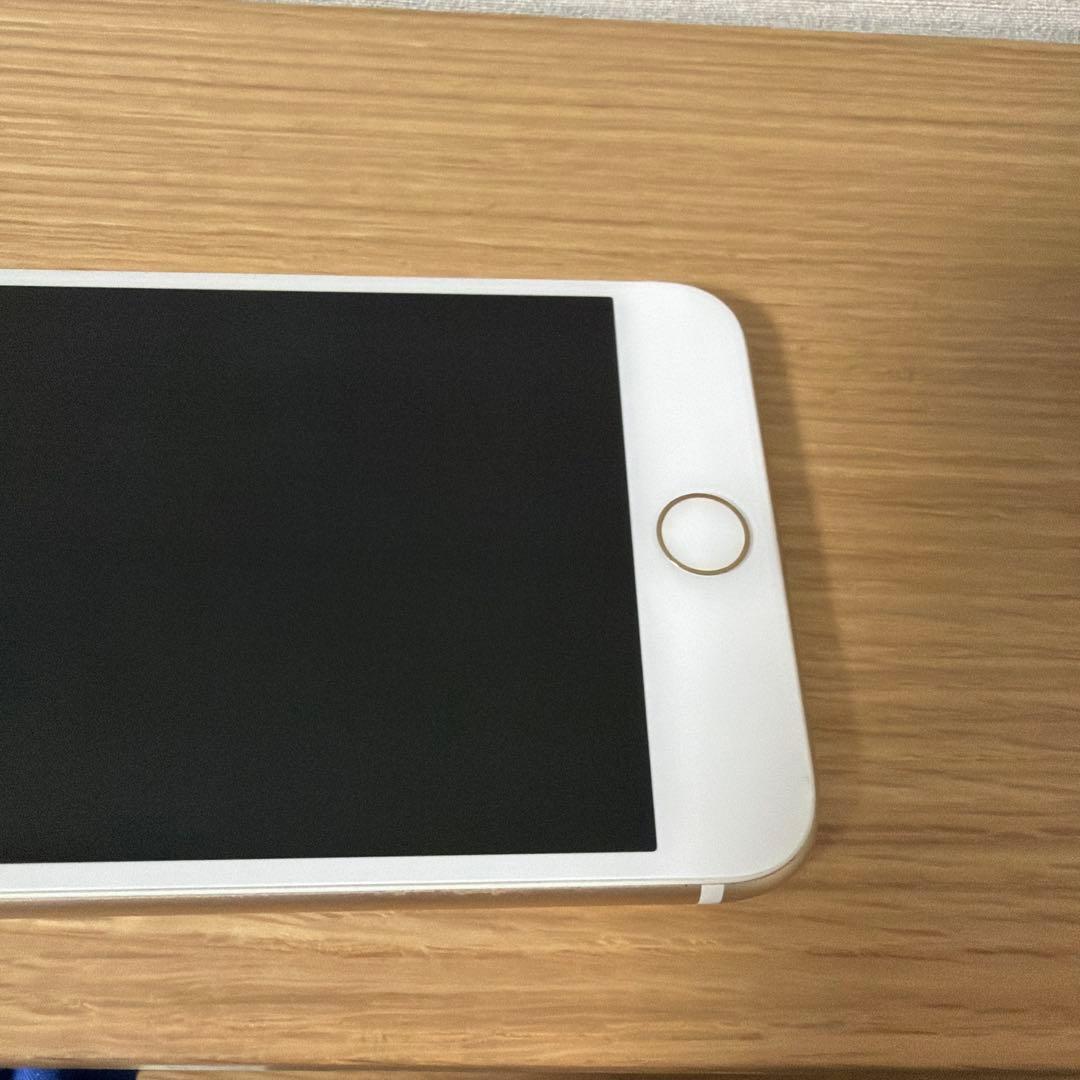 美品 Apple iPhone7 Plus A1785 MN6H2 ゴールド