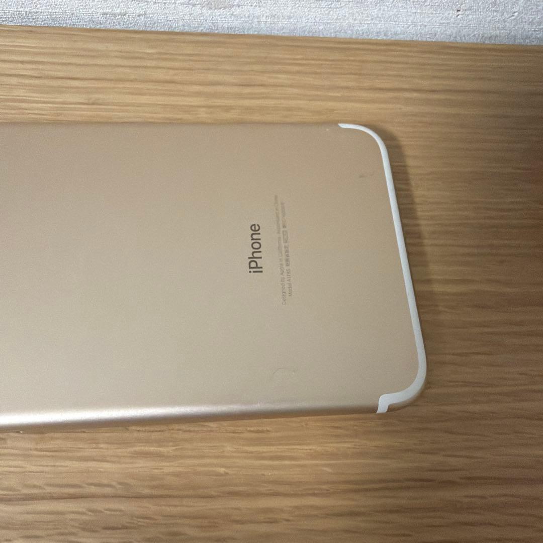 美品 Apple iPhone7 Plus A1785 MN6H2 ゴールド
