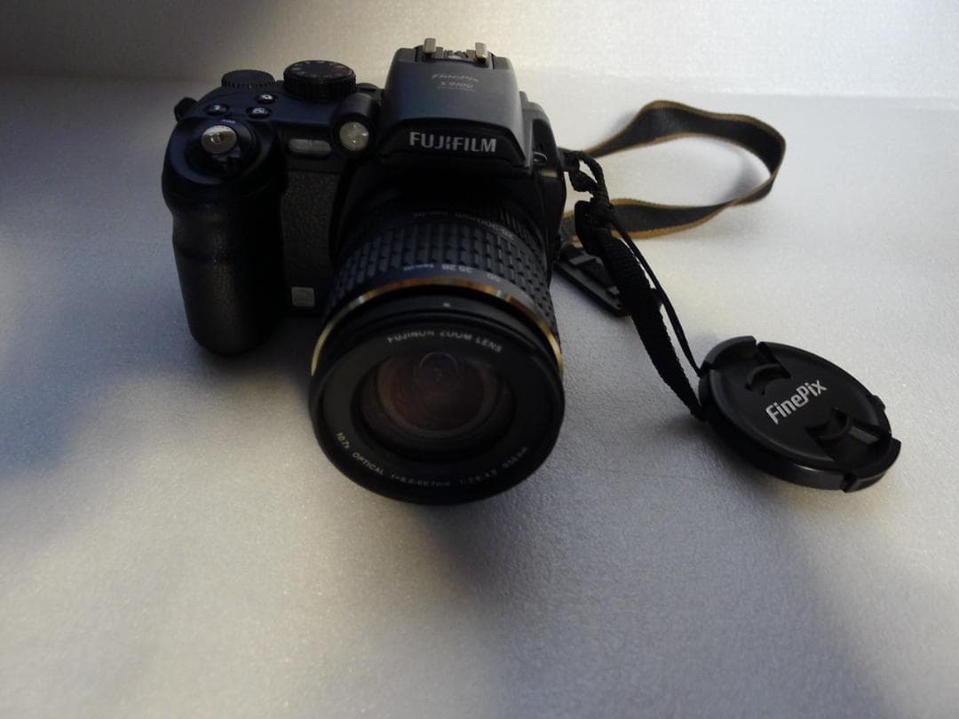 Fujifilm FinePix S9100 デジタルカメラ