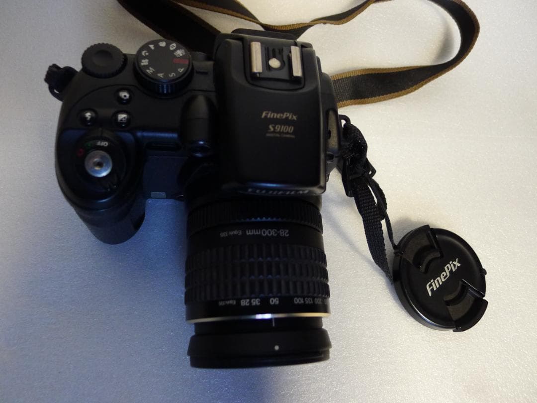 Fujifilm FinePix S9100 デジタルカメラ