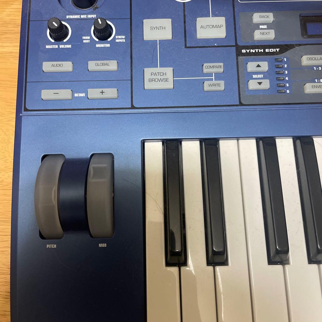 Novation ULTRANOVA シンセサイザー