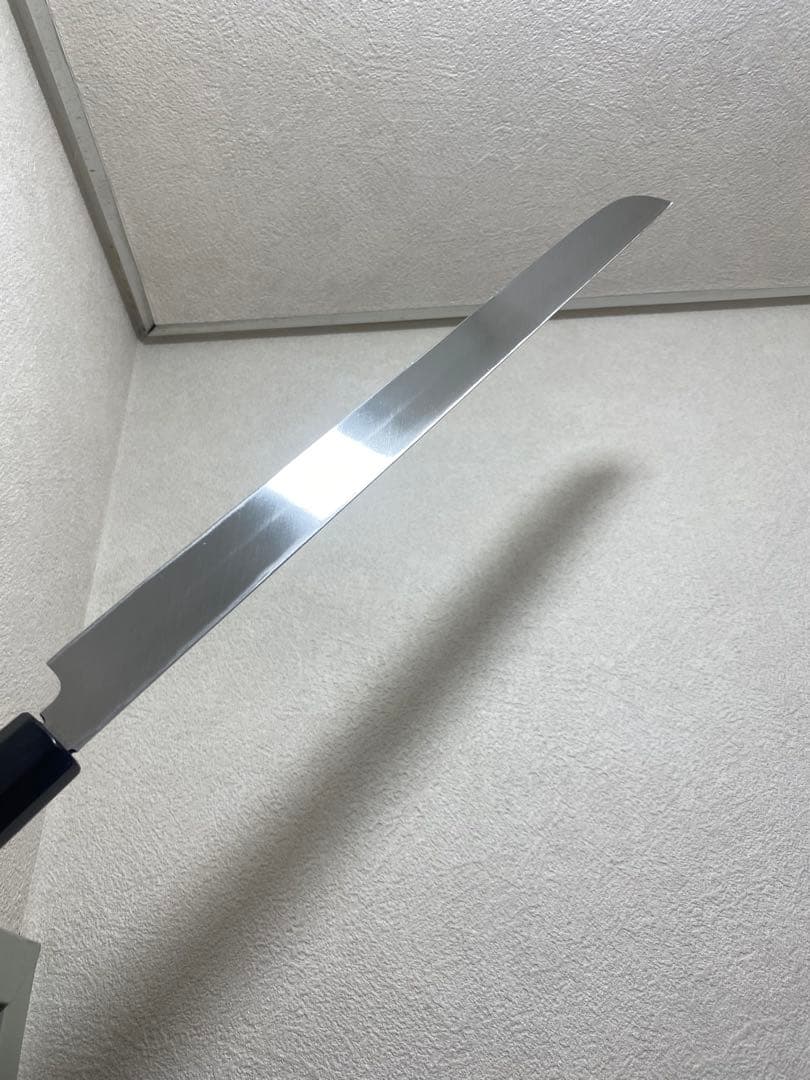 池田辰男 堺正行作 白二鋼 先丸　本焼包丁　刃渡り尺一　箱　鞘付き　波紋あり