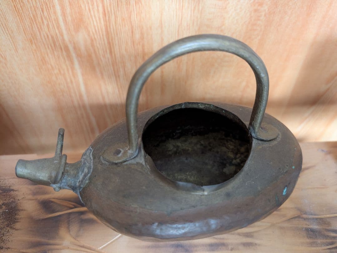 真鍮 牛の頭型ポット