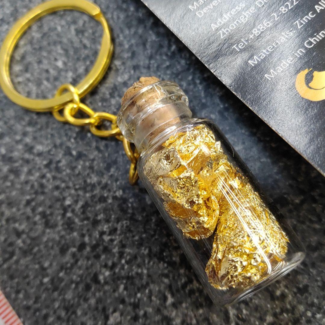 金　ゴールド　キーホルダー　キーリング　リンゴ型　インテリア　蓄光　光る　リンゴ
