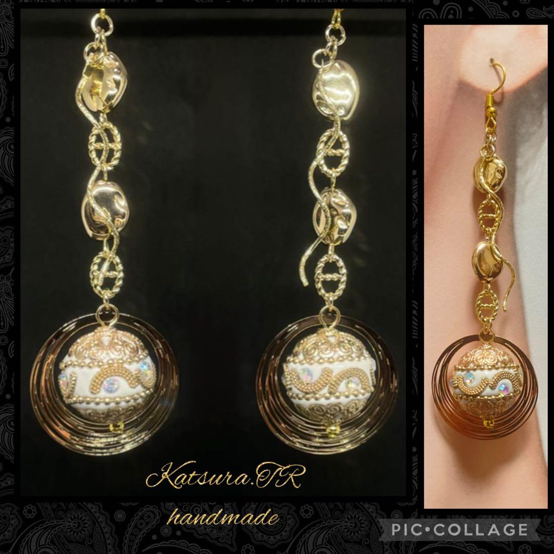 No.1132 クリームアジアンボールのロングピアス　オリエンタル　大ぶり