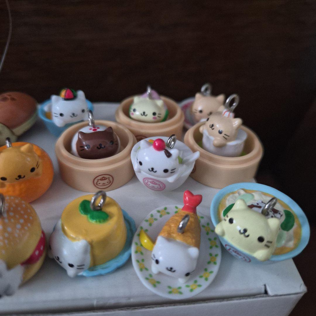 にゃんにゃんにゃんこ　ストラップ　セット