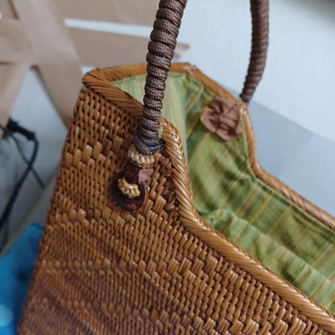 ブラウン かごバッグ シンプル 編み目細かく、美品 内布 有り