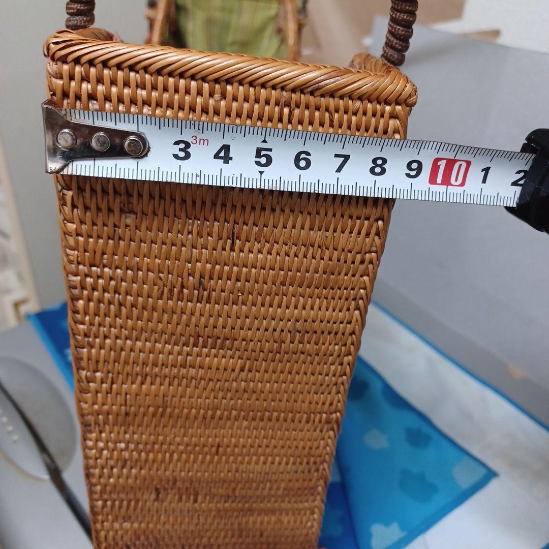 ブラウン かごバッグ シンプル 編み目細かく、美品 内布 有り