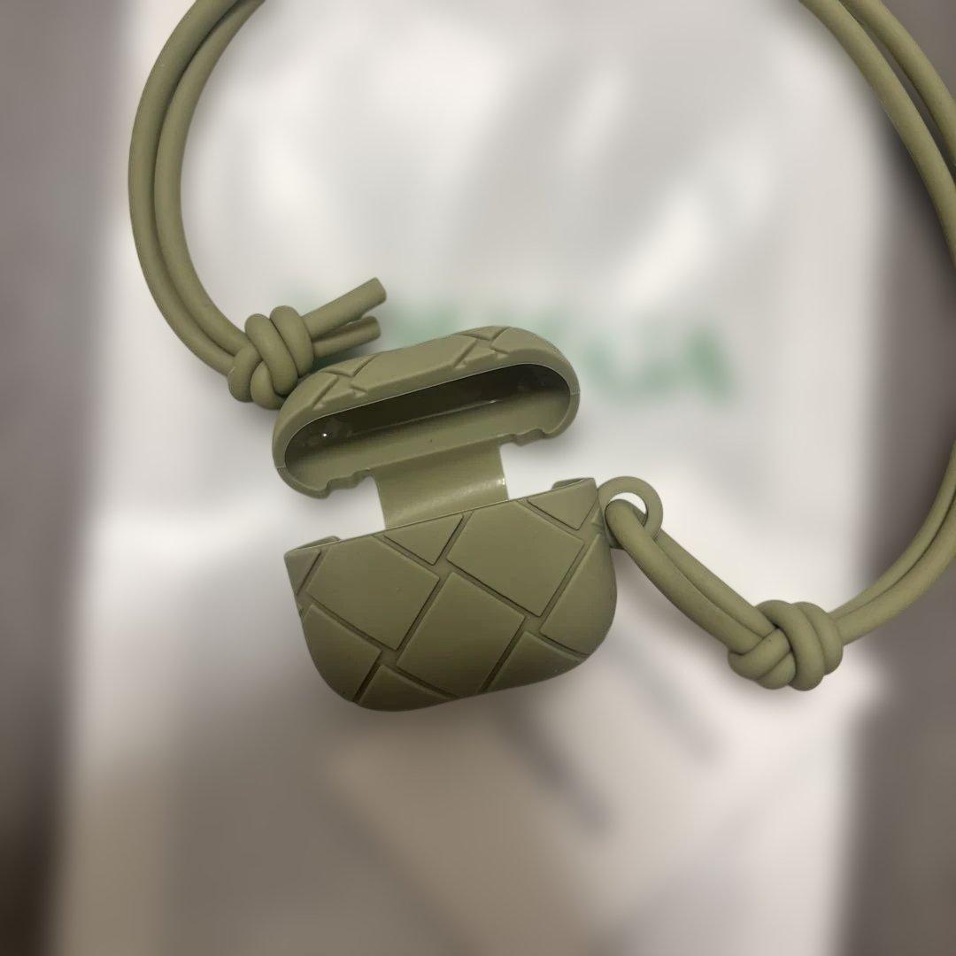 BOTTEGA VENETA イヤホンケース オリーブグリーン