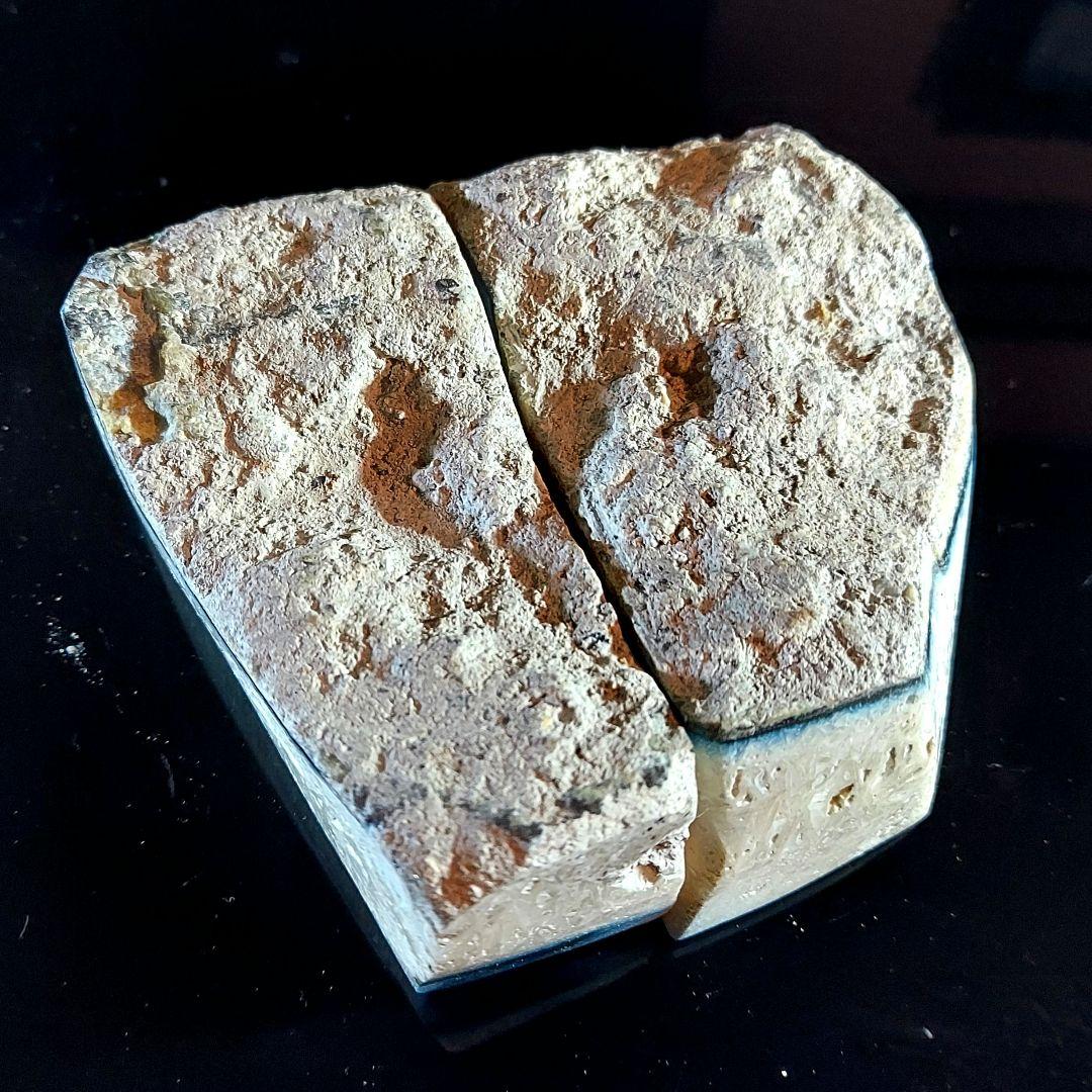 激レア石ブルーアイス グレイシアライト 2つ割り 表面磨き 385