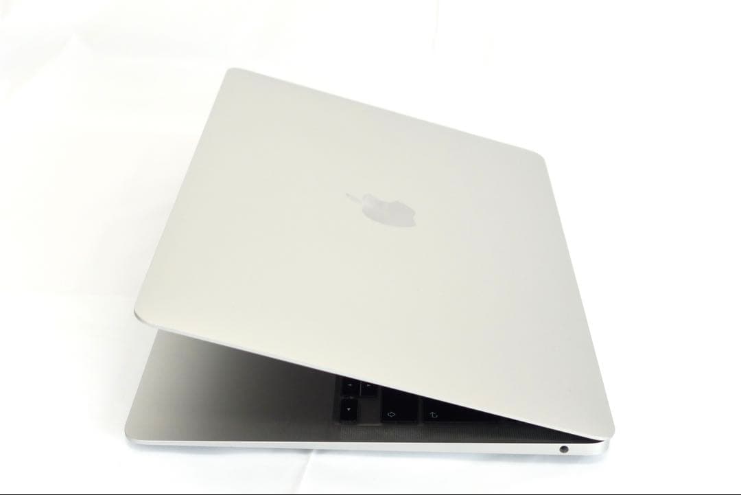 MacBook本体 Apple MacBook Air M1 2020 8GB 256GB
