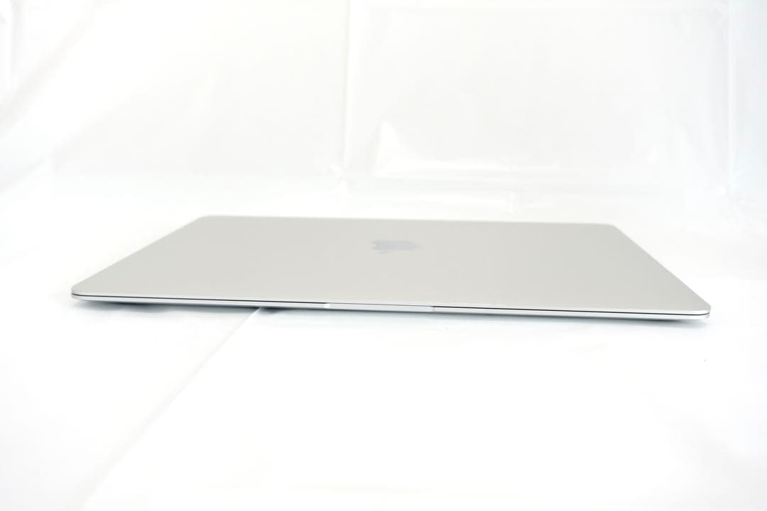 MacBook本体 Apple MacBook Air M1 2020 8GB 256GB