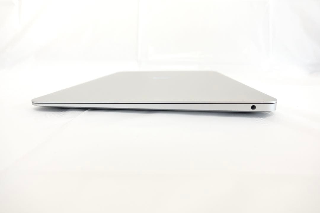 MacBook本体 Apple MacBook Air M1 2020 8GB 256GB