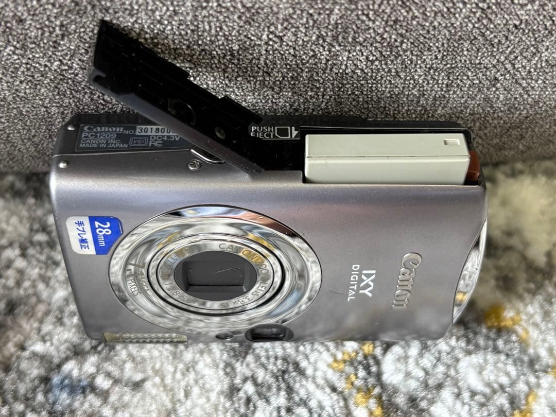 Canon IXY DIGITAL 900IS 本体