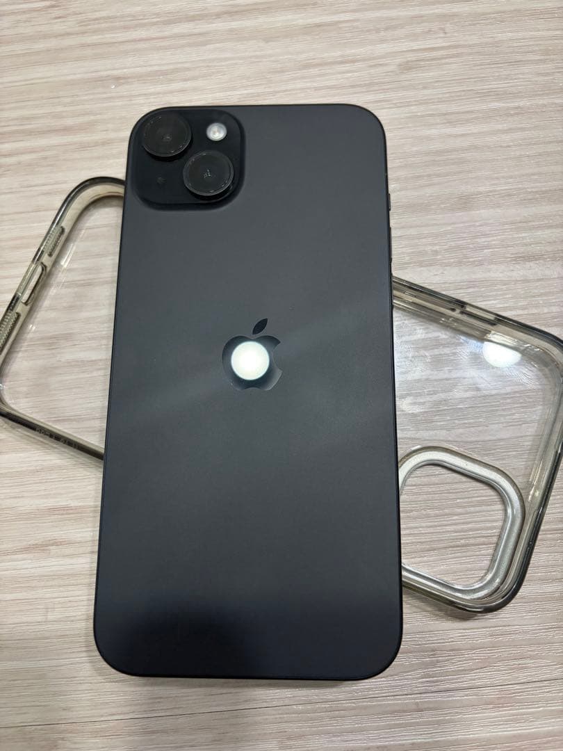 iPhone 15 Plus 256GB ブラック　美品