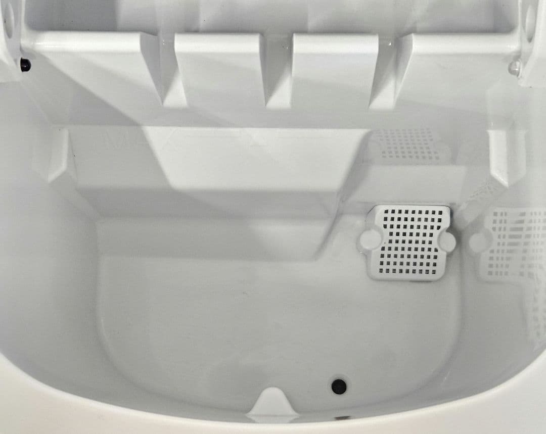 三金商事株式会社　高速製氷機　家庭用製氷機　ICE2200　ブラック