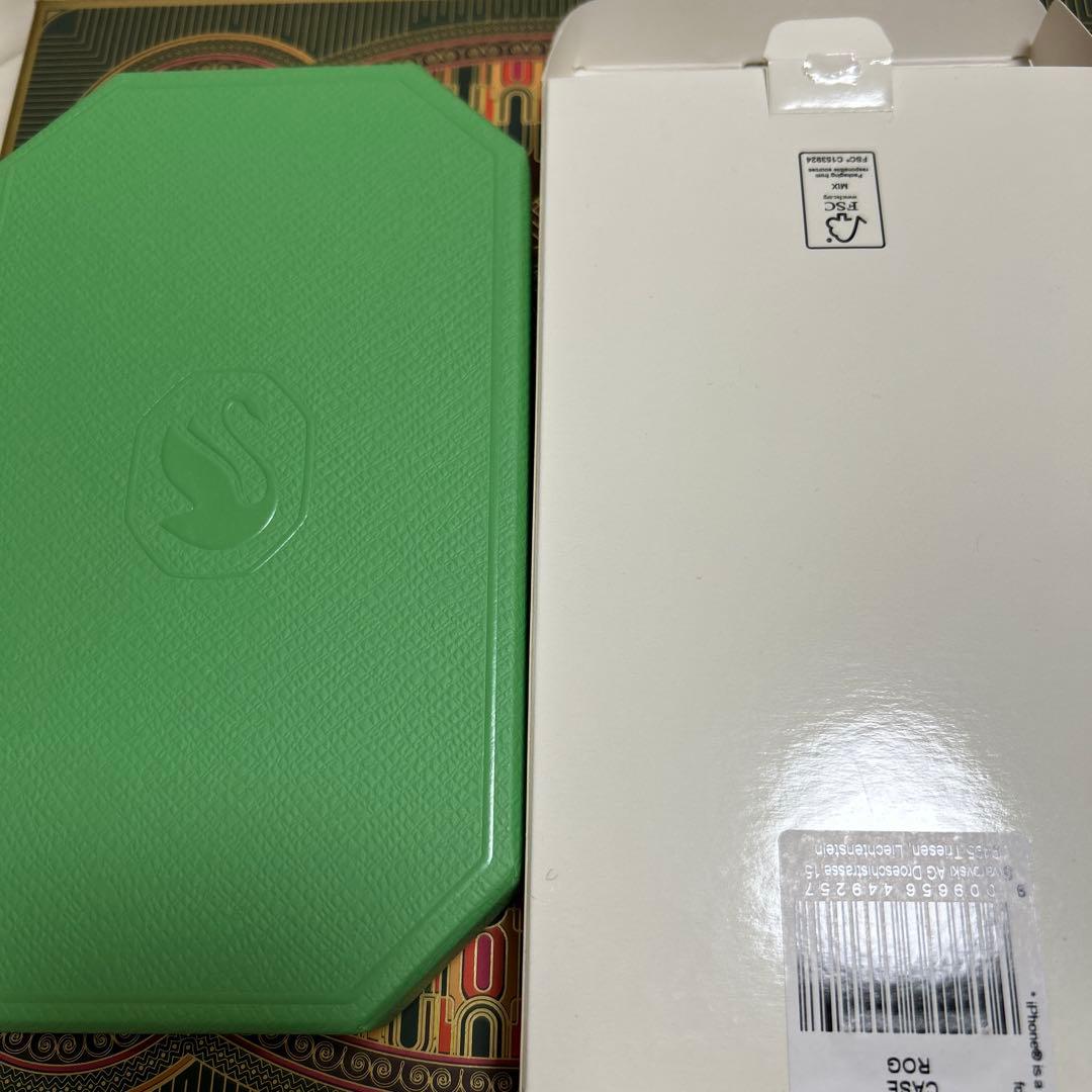 SWAROVSKI スマホケース（iPhone14）ローズゴールド