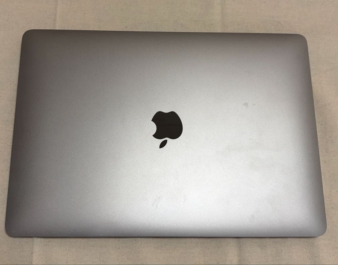 Macbook Air M1 (2020) 13インチ16GB 256GB UK