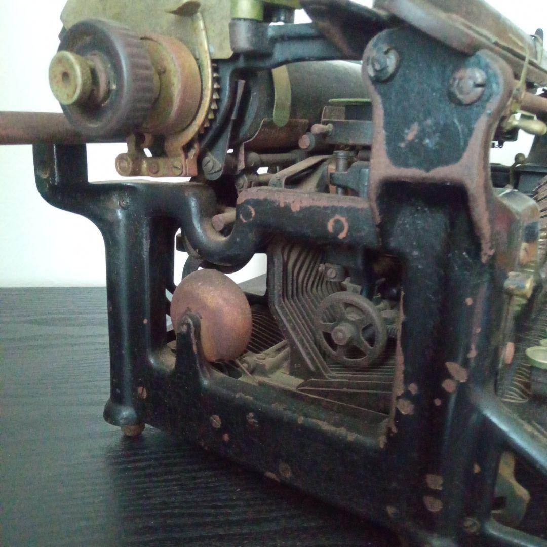 Underwood タイプライター